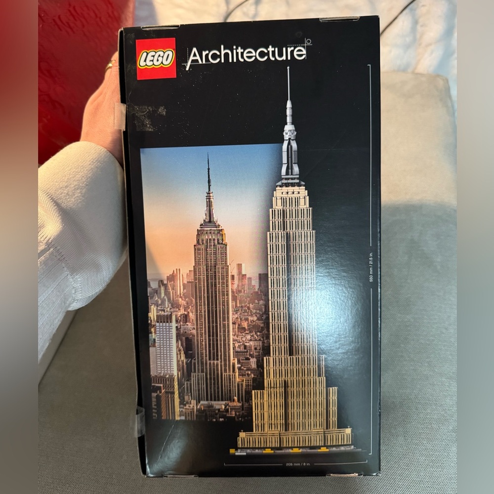 LEGO Empire State Building in Tan and Black NEW